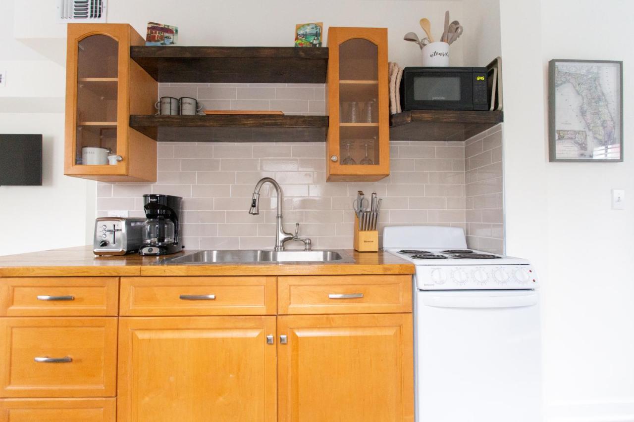 Central & Comfortable Home Walk To The Beach! Jacksonville Beach Esterno foto